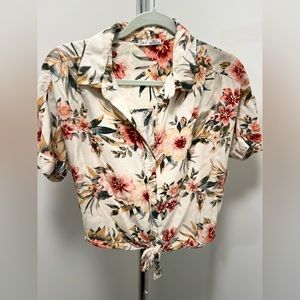 Dex Floral Button Front Cropped Tie Front Top, Size M